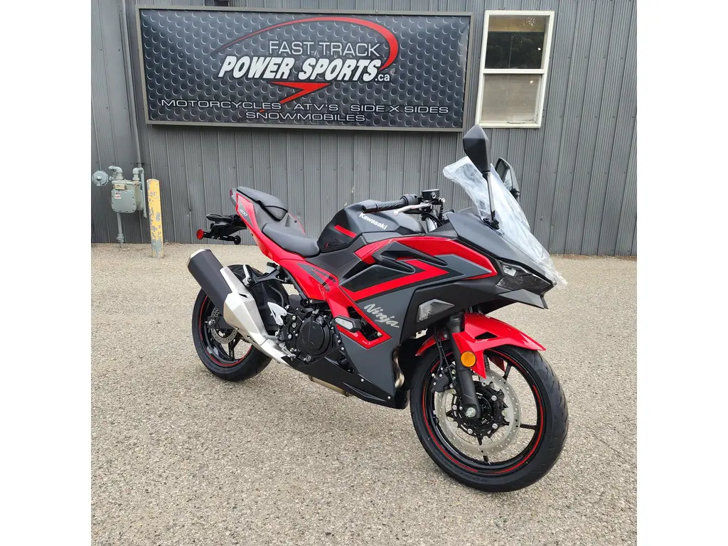 2025 Kawasaki Ninja 500 SE 