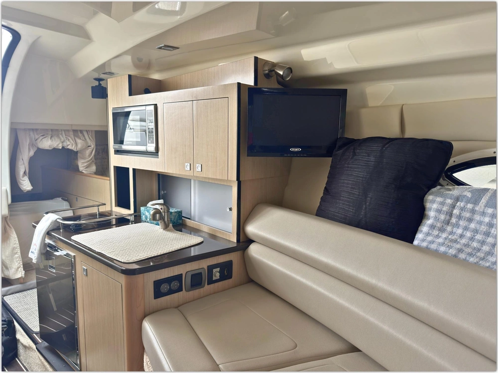 2014 Monterey Boats 280 Sport Yacht No Luxury Tax* alt