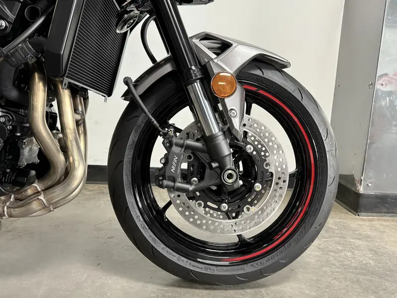 2025 Kawasaki Z900 thumbnail 4