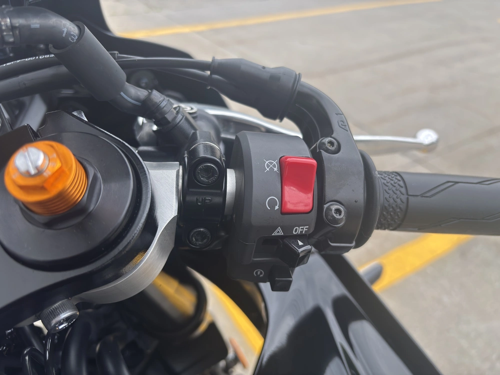 2025 Yamaha Yzf-r7 alt