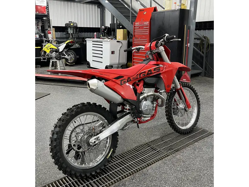 2025 GASGAS MC 350F thumbnail 2
