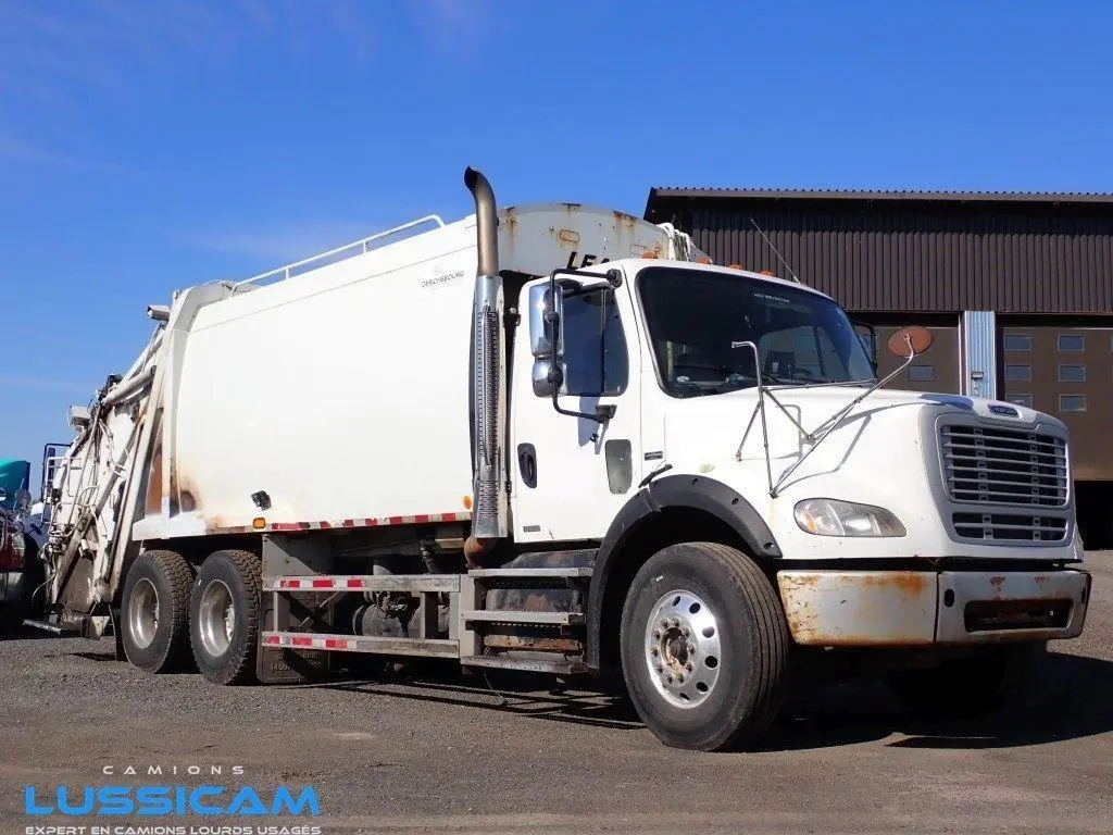 2012 Freightliner M2