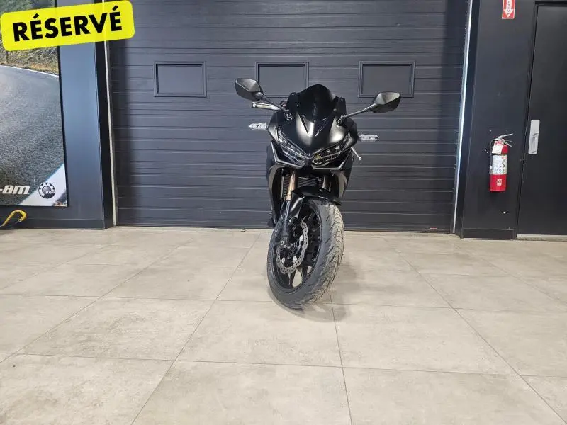 Honda CBR500R  2023