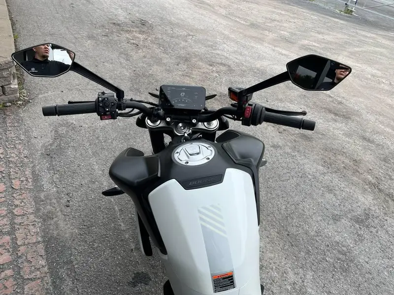 2024 CFMOTO 800NK thumbnail 21