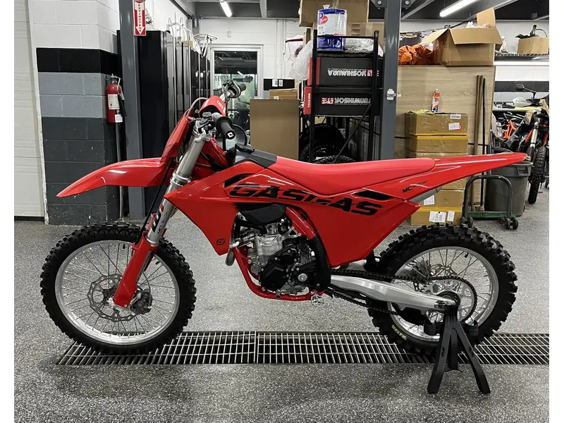 2025 GASGAS MC 350F thumbnail 5