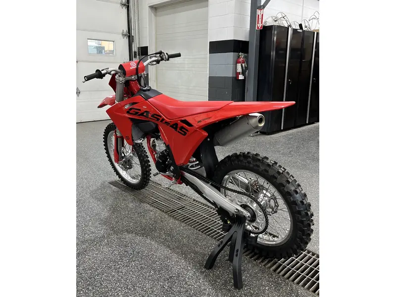 2025 GASGAS MC 350F thumbnail 4