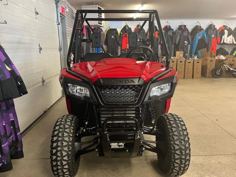 Honda Pioneer 520 2025 alt