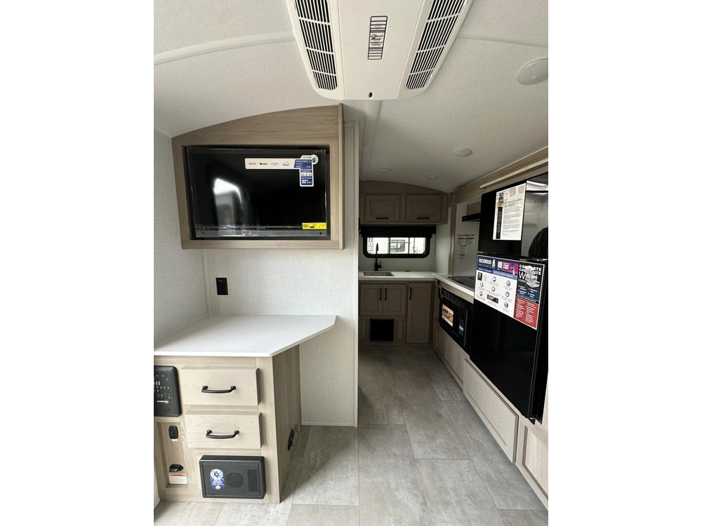 2025 Rockwood Geopro 15fbs alt