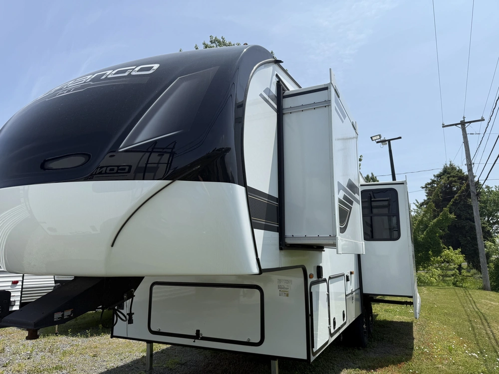 Kz-rv Durango H-t D240rkd 2025 alt