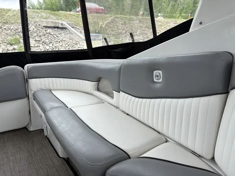 Chris-Craft CROWNE 32 1997