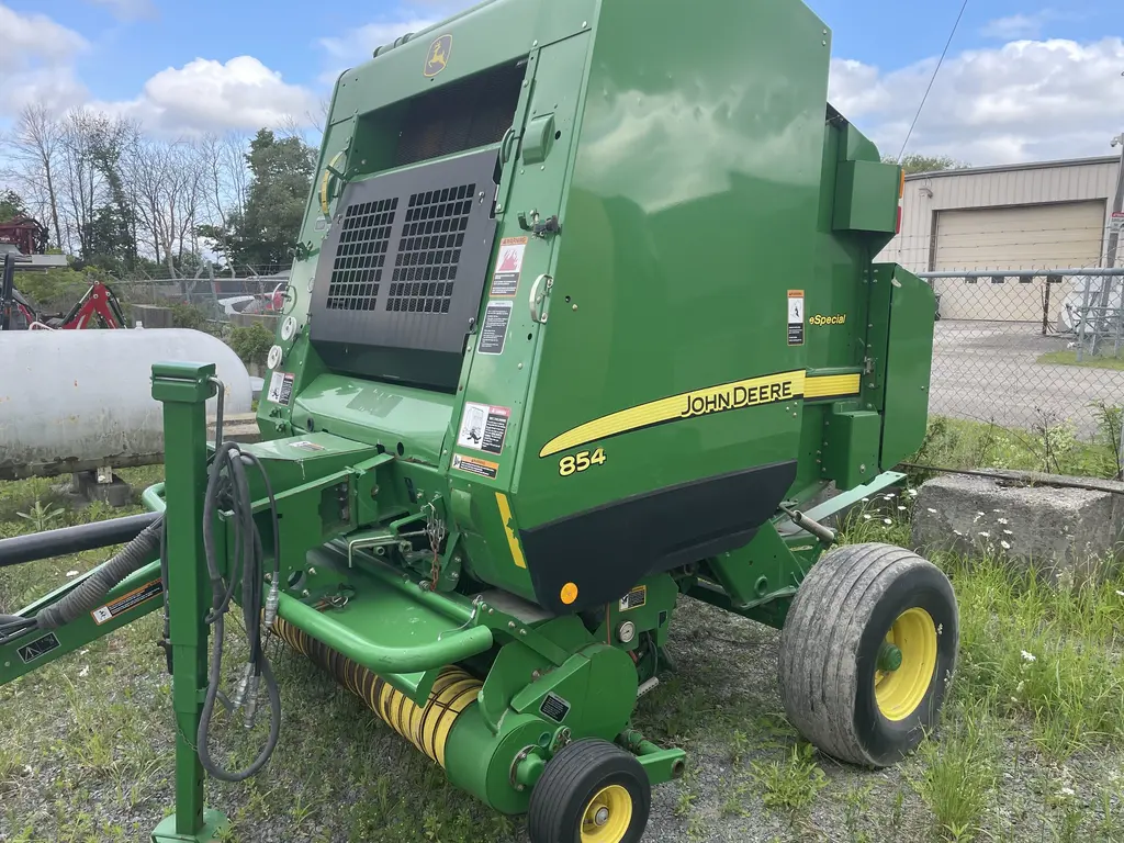 John Deere 854 2012