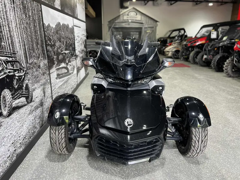 2015 Can-Am SPYDER F3 SE6 **UNIQUE!!**