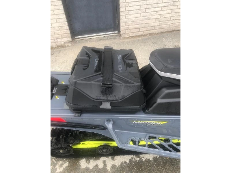 Polaris Polaris Assault Matrix 850 2022 alt