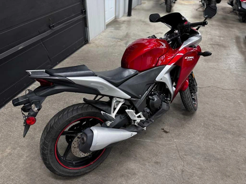 Honda Cbr250rab 2011 alt