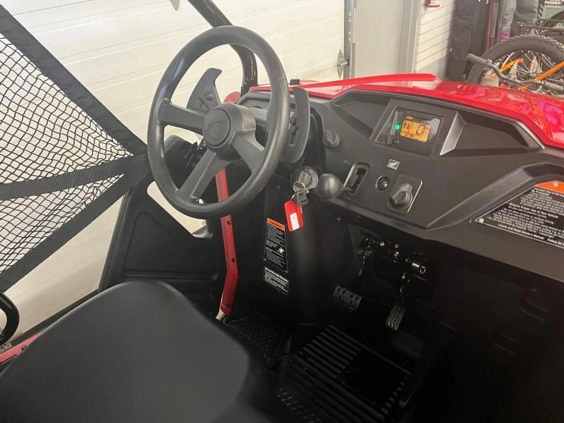 Honda Pioneer 520 2025 alt