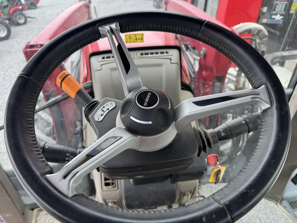 2023 Case IH Puma 185 CVX