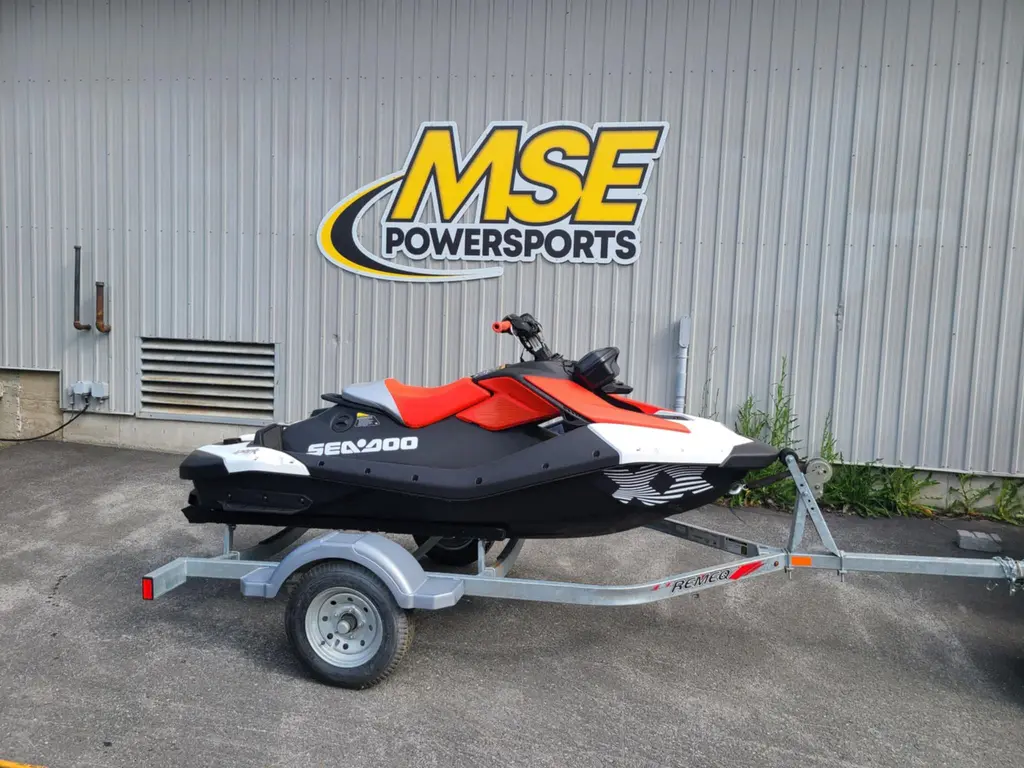Sea-Doo SPARK 1UP TRIXX w/ Sound System  2025