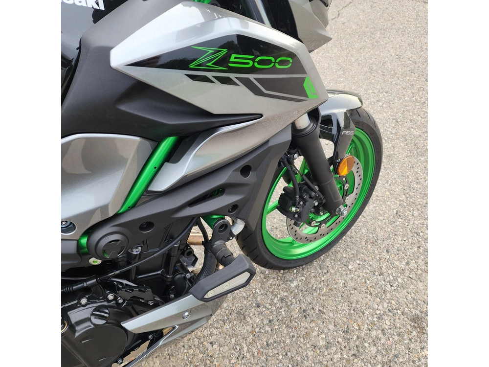 2025 Kawasaki Z500 Se alt