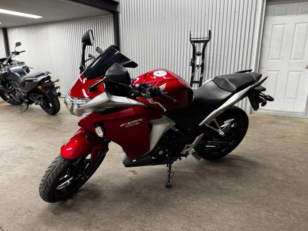 Honda Cbr250rab 2011 alt