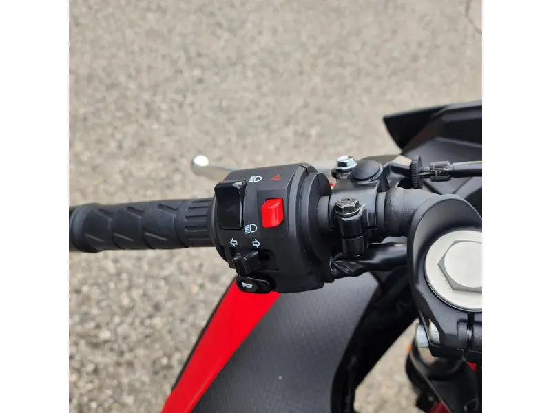 2025 Kawasaki Ninja 500 SE