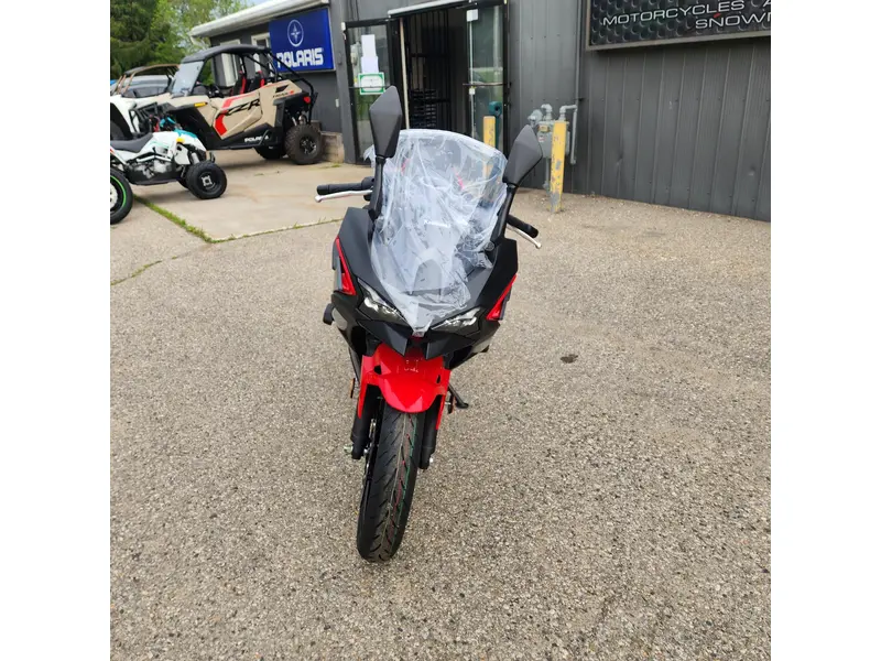 2025 Kawasaki Ninja 500 SE