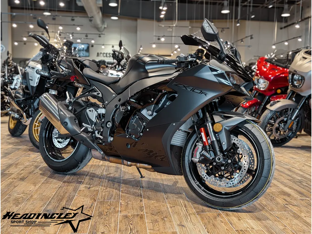 2025 Kawasaki Ninja ZX-10R // Metallic Spark Flat Black/Ebony