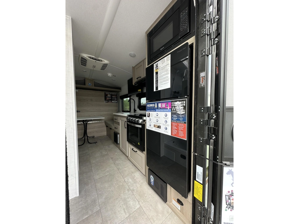 2025 Rockwood Geopro 15fdg alt