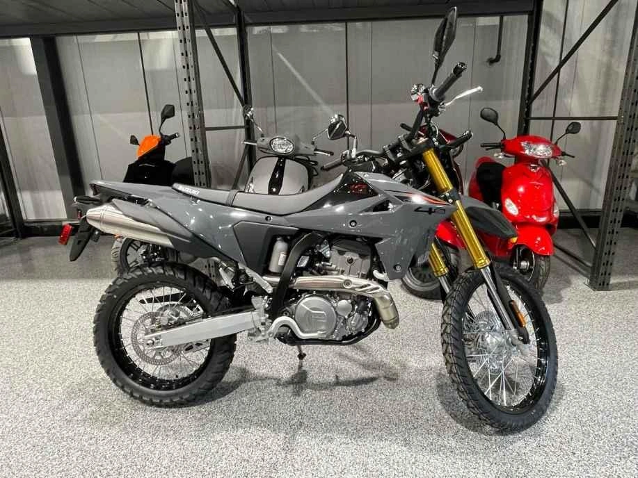 Suzuki Dr-z4s 2025 alt