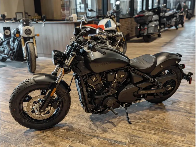 2025 Indian Motorcycle Scout Sixty Bobber Limited // Black Smoke