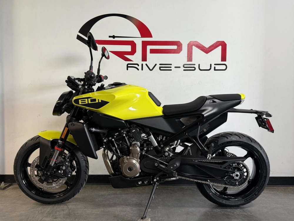 2025 Husqvarna Vitpilen 801 *2.99% Sur 60 Mois alt