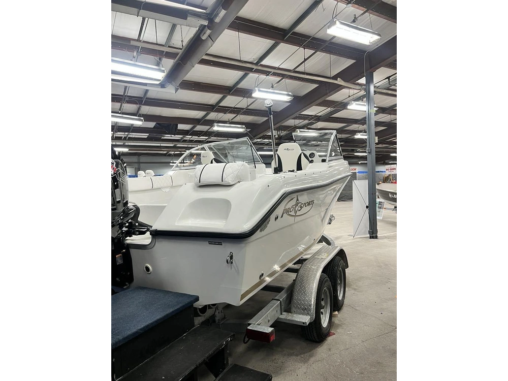 2023 Pro Sports 20ft 2000dc W/ 150xl 4s Mercury & Galv Trailer