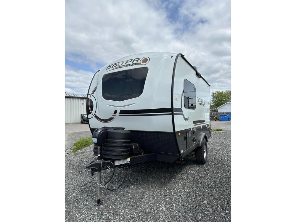 2025 Rockwood Geopro 15fdg alt