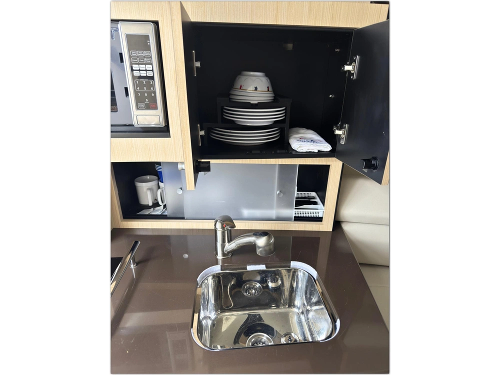 2014 Monterey Boats 280 Sport Yacht No Luxury Tax* alt