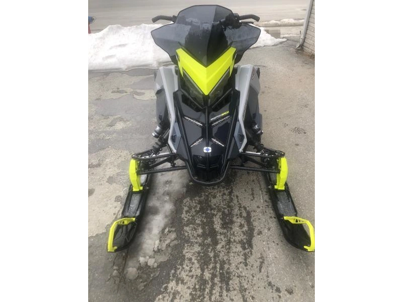 Polaris Polaris Assault Matrix 850 2022 alt