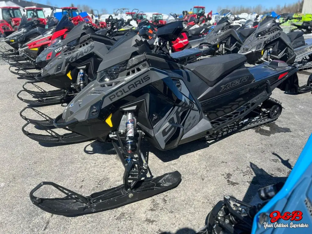 2025 Polaris Patriot 9R INDY XCR 136 Shadow Gray / Gloss Black