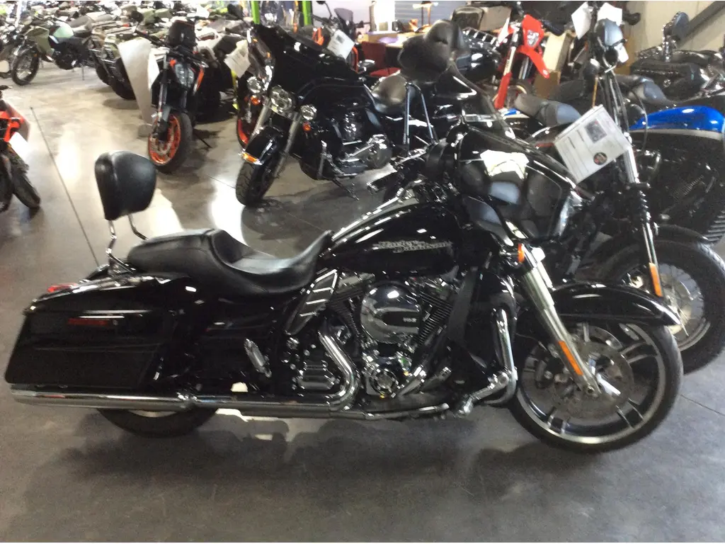 2016 Harley-Davidson FLHXS STREET GLIDE