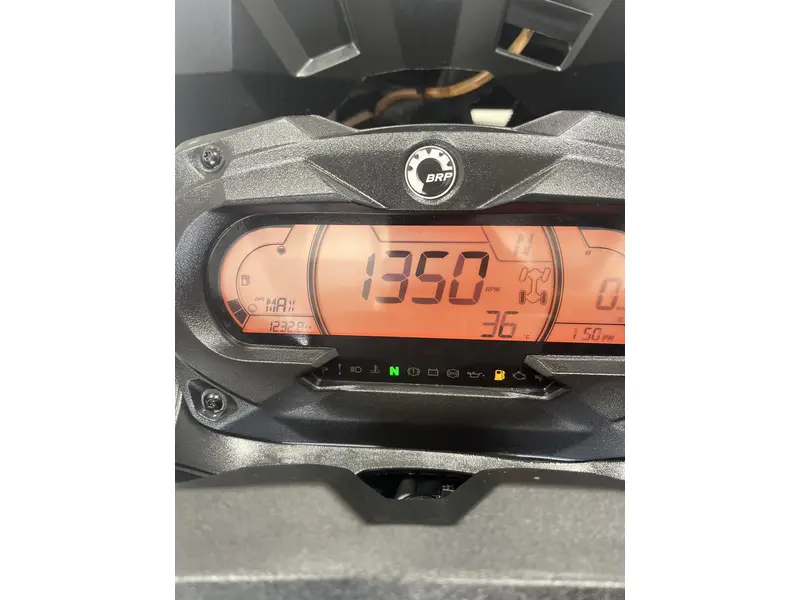2023 Can-Am OUTLANDER 1000 MAX XTP