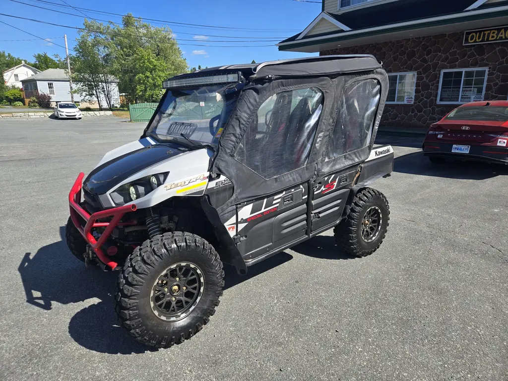 2023 Kawasaki TERYX4 SE