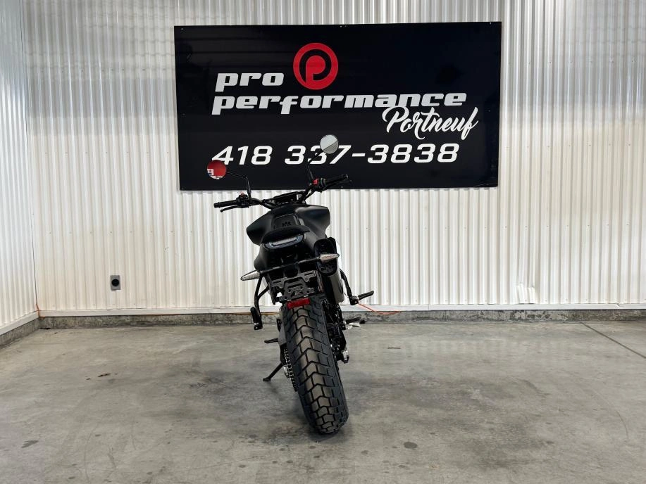 Husqvarna Svartpilen 801 2025 alt