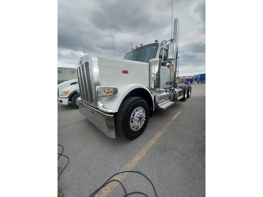 2026 Peterbilt 589