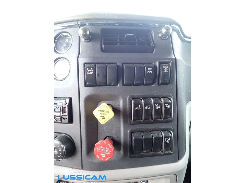 Peterbilt 579 2020