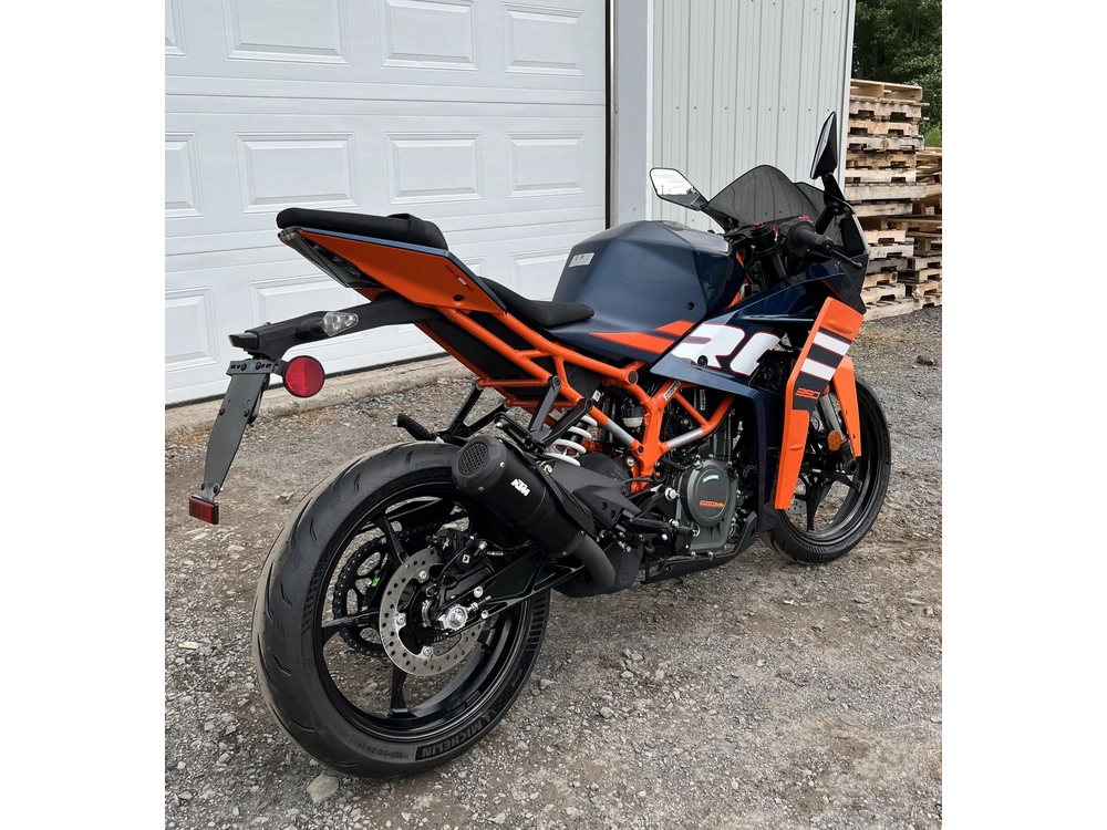 Ktm Rc 390 2024 alt