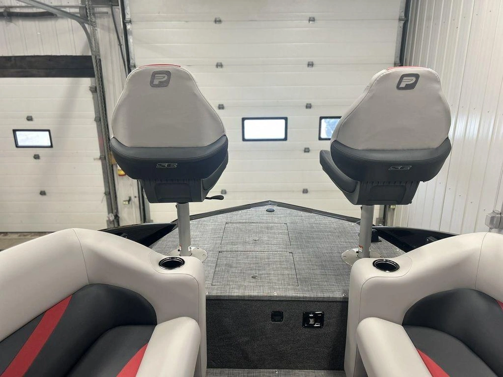 2025 Princecraft Ventura 194 alt