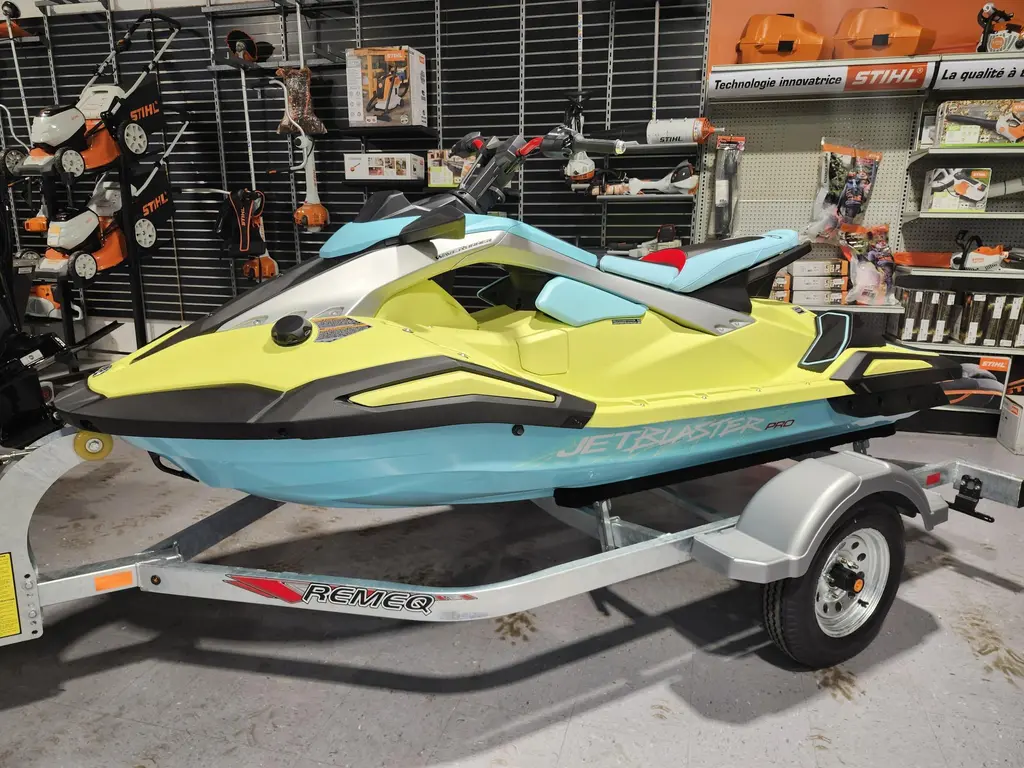Yamaha JetBlaster PRO 3-Up 2025