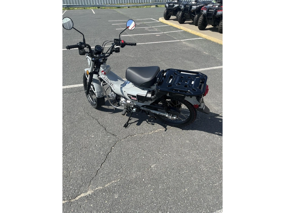 Honda Trail 125 2025 alt