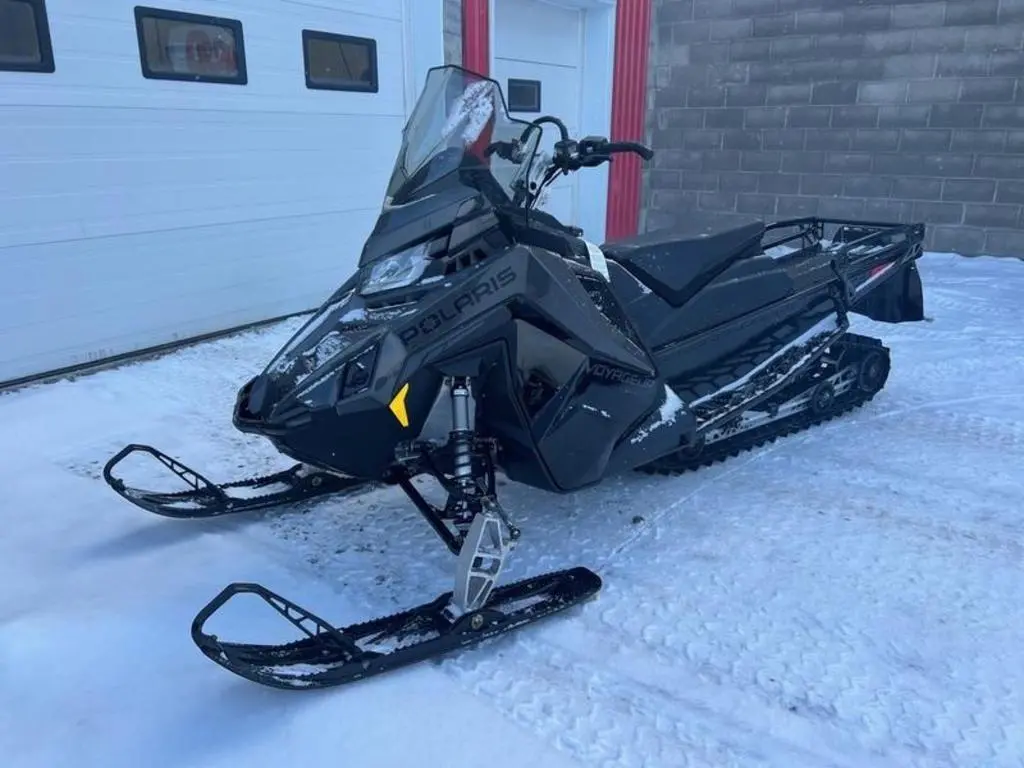 2024 Polaris 650 Voyageur 146 Gloss Black 