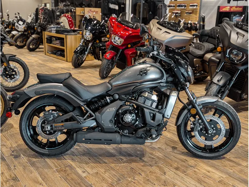 2025 Kawasaki Vulcan S Cafe // Metallic Moondust Gray/Metallic Spark Black w/ Passenger Setup