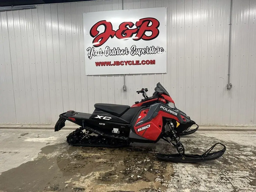 2024 Polaris 650 Indy XC 137 Gloss Black 