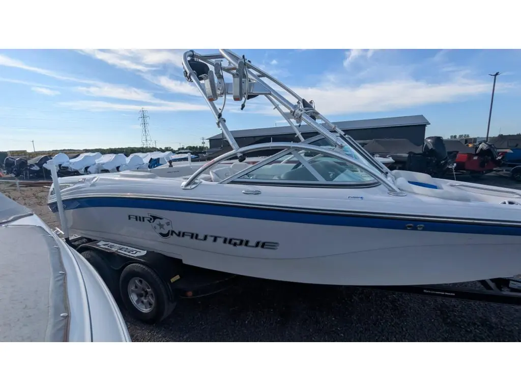 2008 Air Nautique Team 211