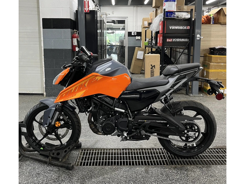 2024 Ktm 250 Duke alt